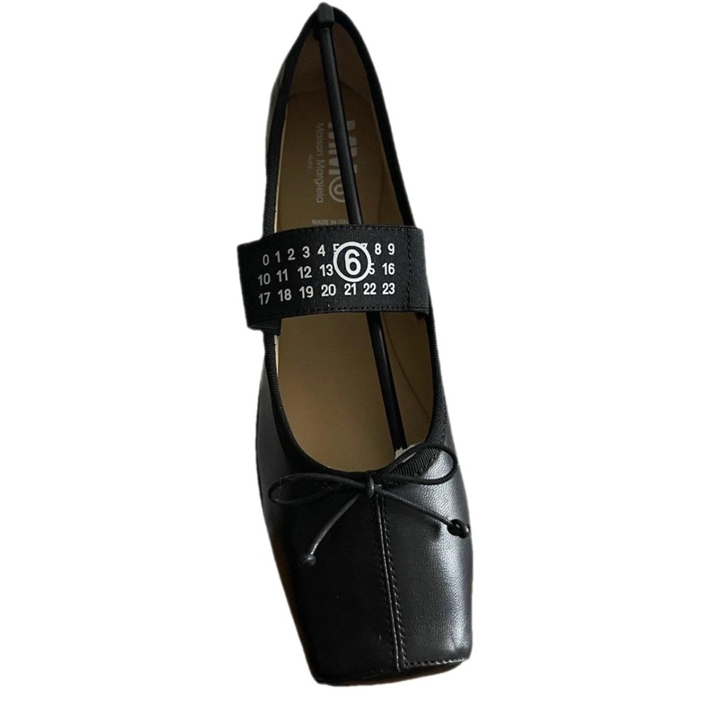 MM6 Maison Martin Margiela Women's Black Leather Ballet Flats Size 38 NWT